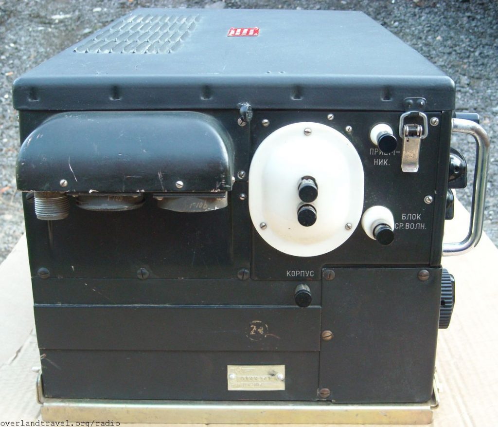 R-807 aircraft radio transmitter R-807 “Berkut” aircraft radio transmitter.  
Modulation: AM, CW.