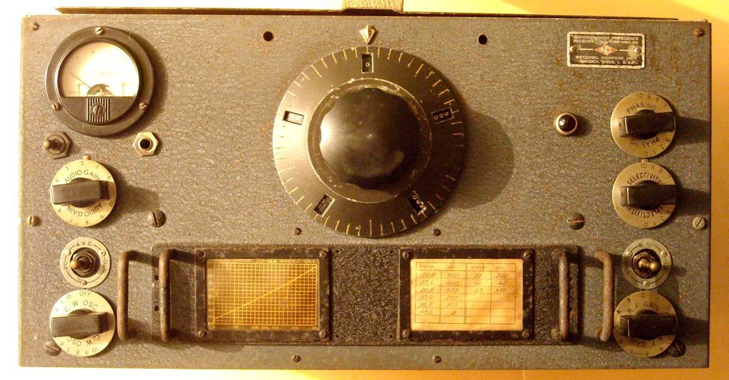 HRO-M National Company radio receiver HRO-M National Company radio receiver for ground-based aviation radio centers, receiving AM, CW, SSB signals.