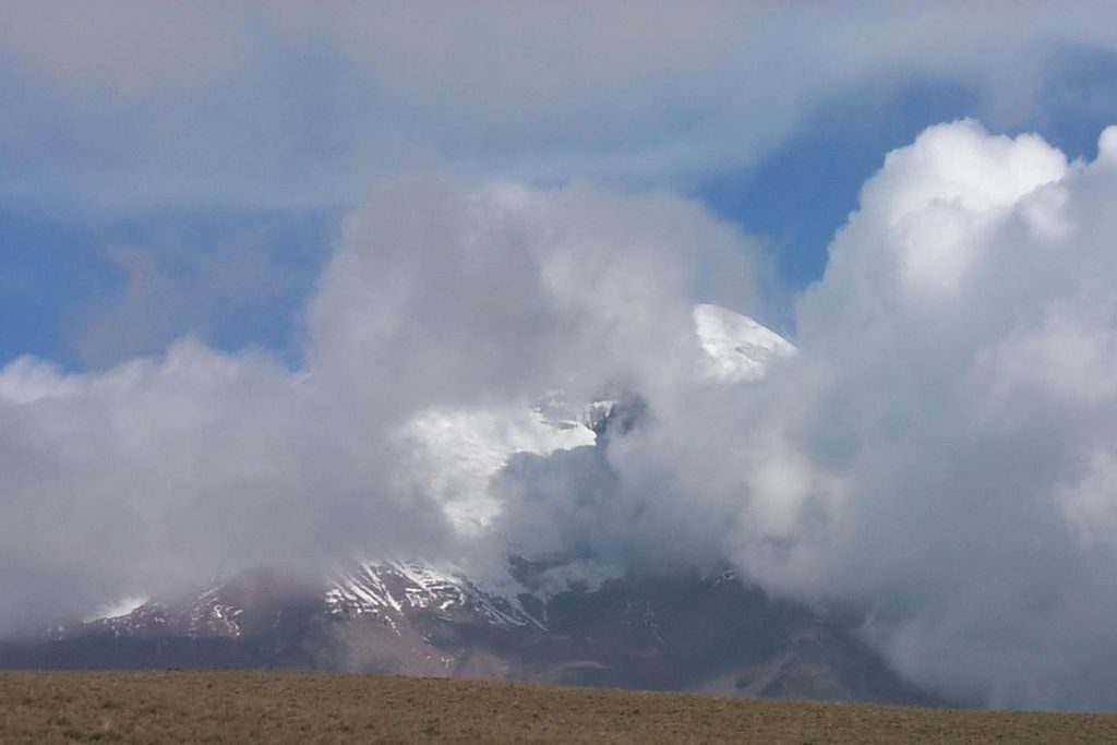HC2/RA3DAK/M Volcano Chimborazo Cordillera Occidental Andes.